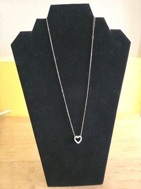Delicate Silver Heart Pendant Necklace - Women Jewelry